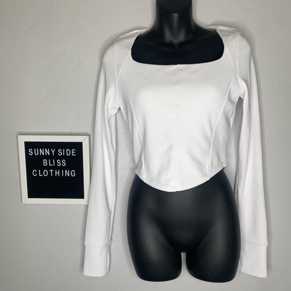 Move Technology White Long Sleeve Padded Active Top Size Medium - Picture 1 of 11